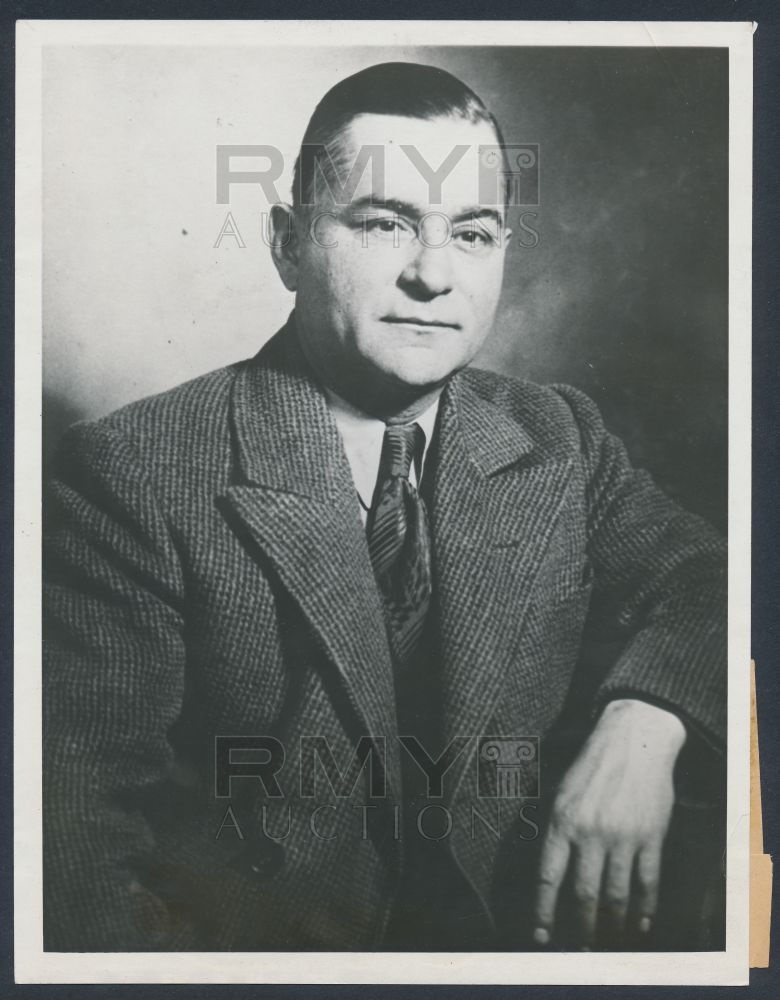 Lot # 950: 1932 Louis Alterie, Chicago Gangster Portrait Photo