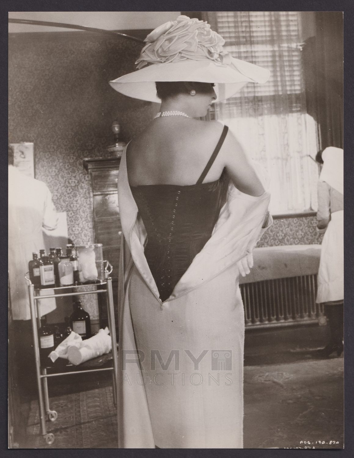 Lot S Sophia Loren Sexy Studio Photo Undressing For The